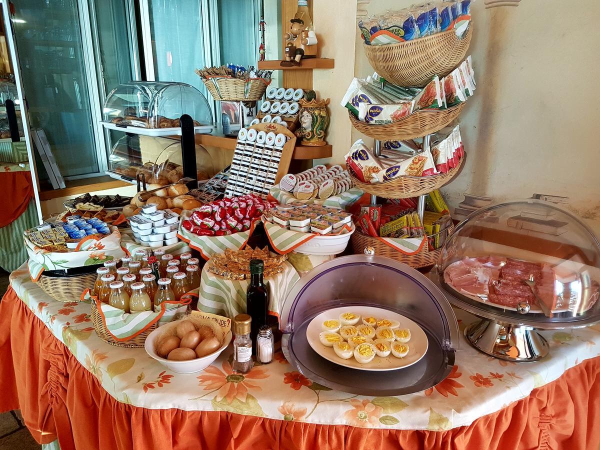 Hotel Belvedere 시르미오네 외부 사진